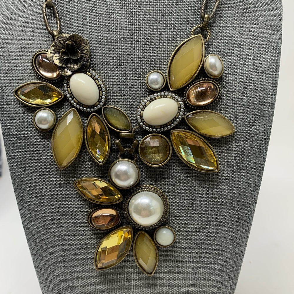 Chico’s Faux Pearl Multi-Stone Statement Necklace - Picture 3 of 8
